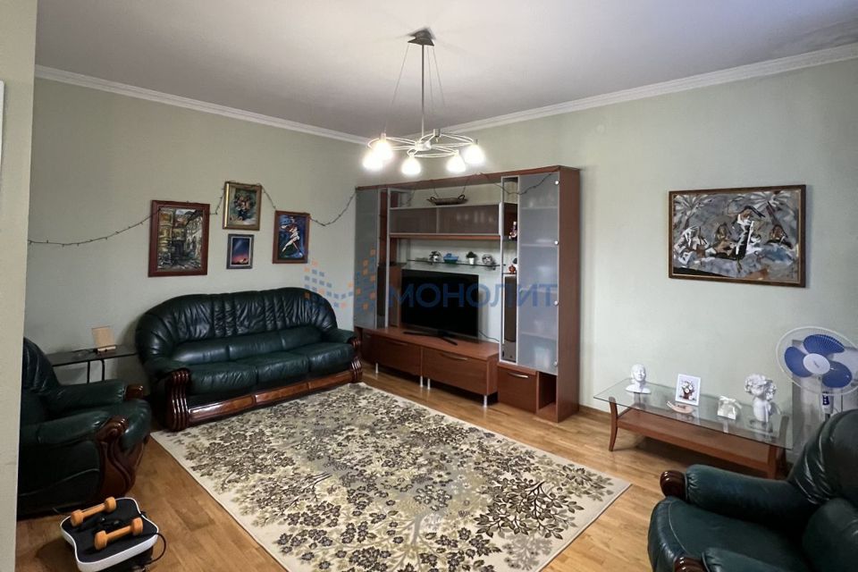 Продаётся 3-комнатная квартира, 120.7 м²