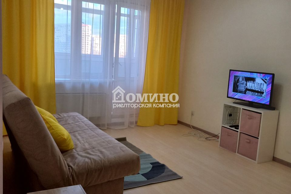 Продаётся 1-комнатная квартира, 42.2 м²