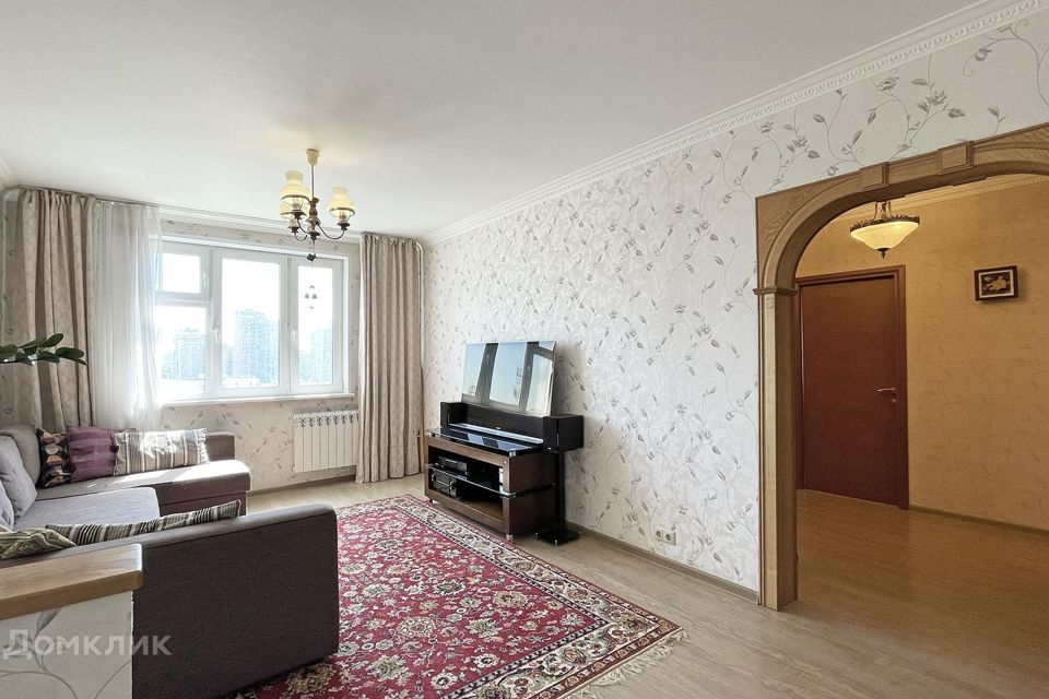 Продаётся 3-комнатная квартира, 77.1 м²
