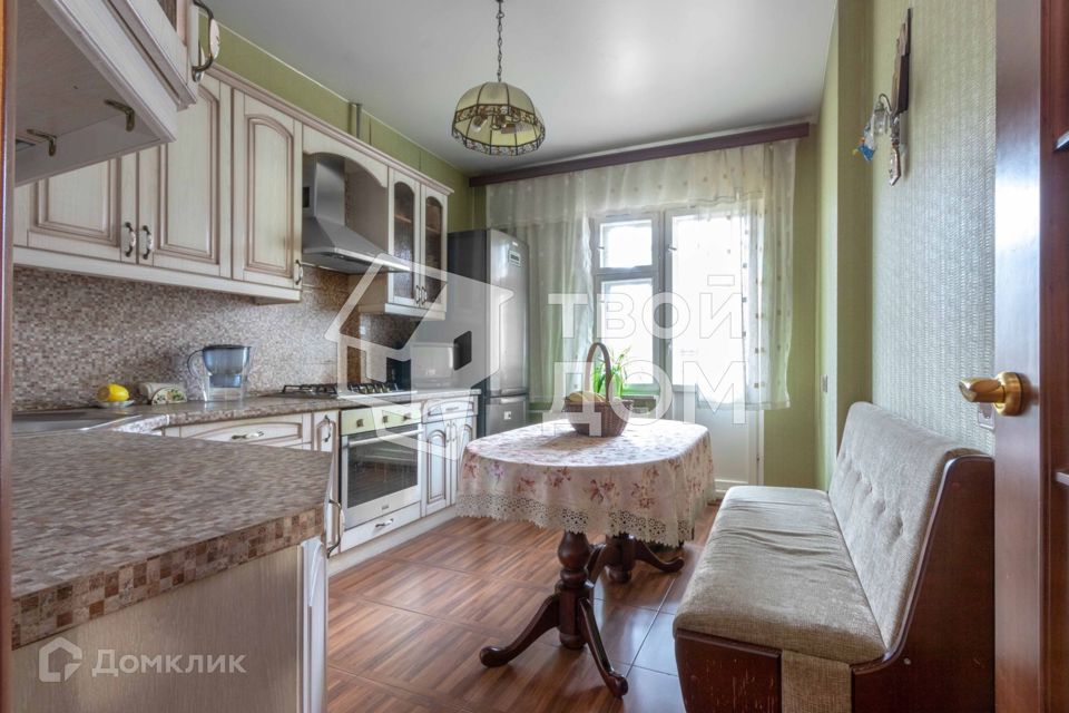 Продаётся 4-комнатная квартира, 96.9 м²