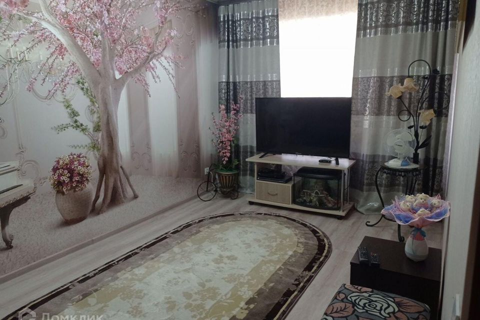 Продаётся 3-комнатная квартира, 52.4 м²