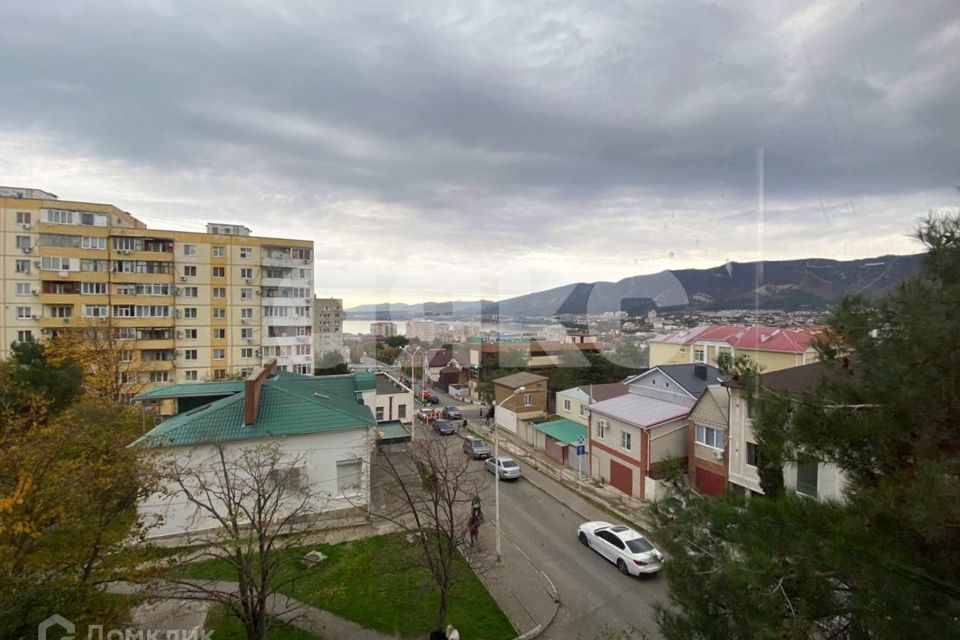 Продаётся 3-комнатная квартира, 58.9 м²
