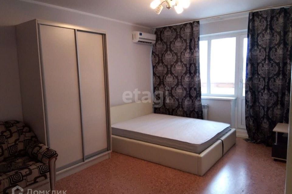 Продаётся 1-комнатная квартира, 43 м²