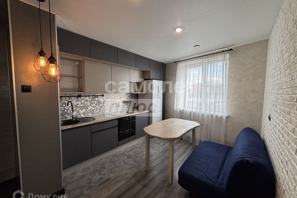 Продаётся 1-комнатная квартира, 41.2 м²