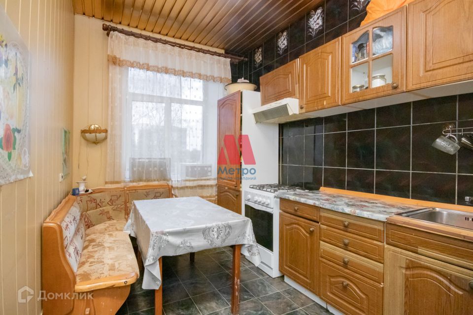 Продаётся 4-комнатная квартира, 72.5 м²