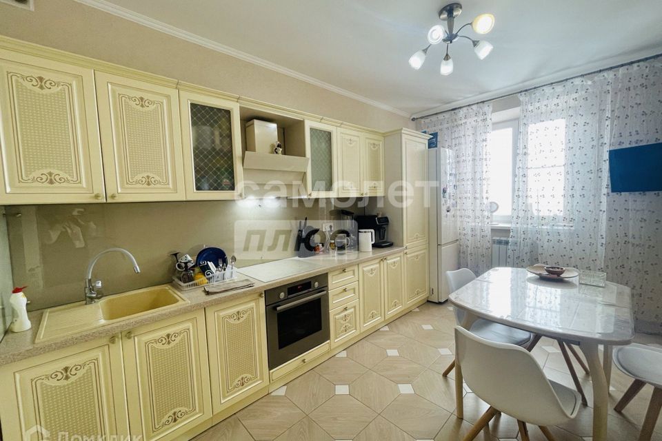 Продаётся 2-комнатная квартира, 66.2 м²