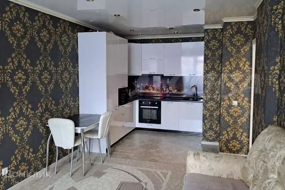 Продаётся 1-комнатная квартира, 44.7 м²