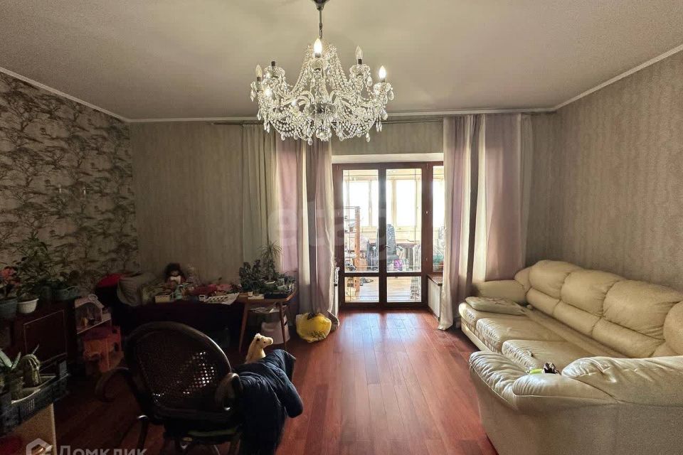 Продаётся 3-комнатная квартира, 115 м²