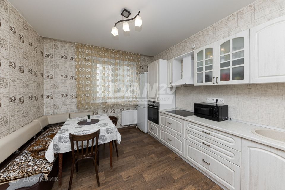 Продаётся 2-комнатная квартира, 56.8 м²