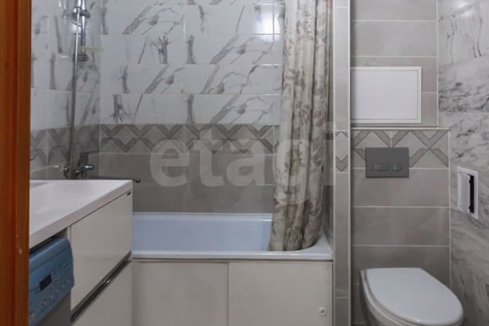 Продаётся 1-комнатная квартира, 45.65 м²