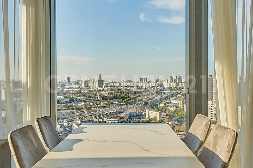 Сдаётся 3-комнатная квартира, 97 м²