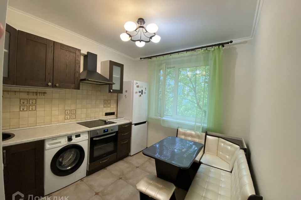 Сдаётся 1-комнатная квартира, 40 м²