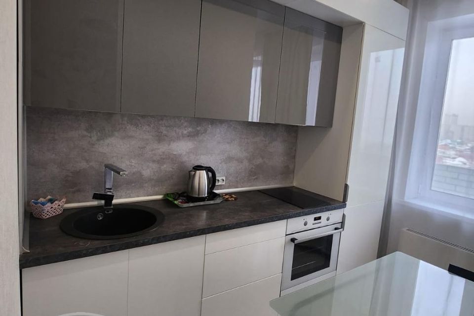 Сдаётся 1-комнатная квартира, 38 м²