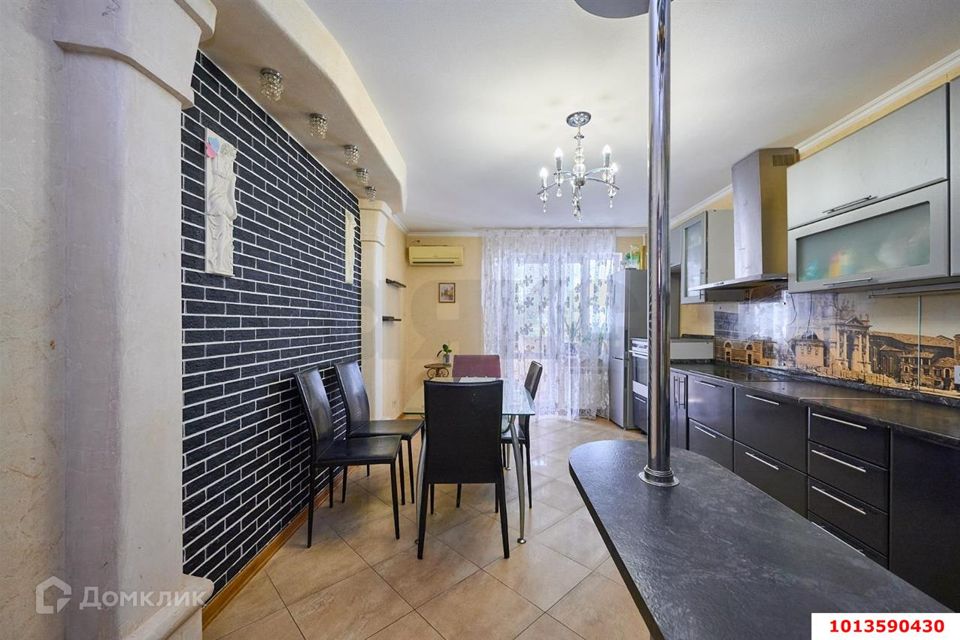 Продаётся 3-комнатная квартира, 101.23 м²