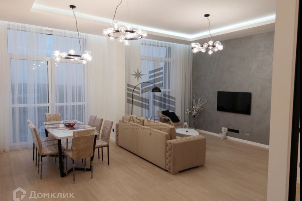 Сдаётся 4-комнатная квартира, 119 м²