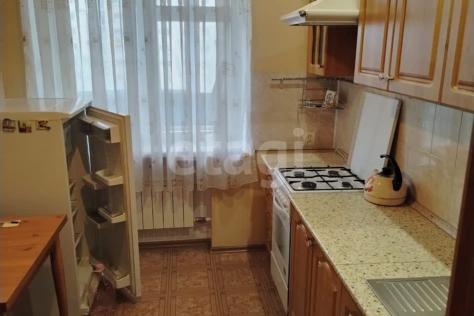 Продаётся 1-комнатная квартира, 35.8 м²
