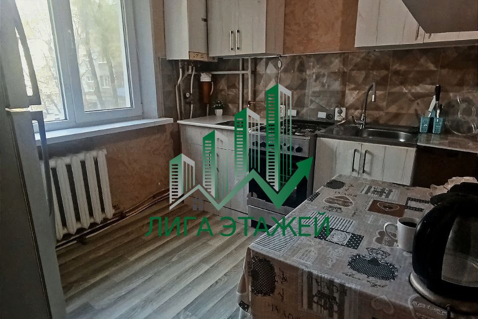 Продаётся 4-комнатная квартира, 80 м²