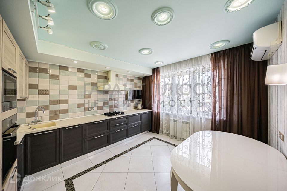 Продаётся 3-комнатная квартира, 91 м²
