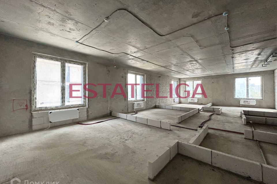 Продаётся 3-комнатная квартира, 97.5 м²