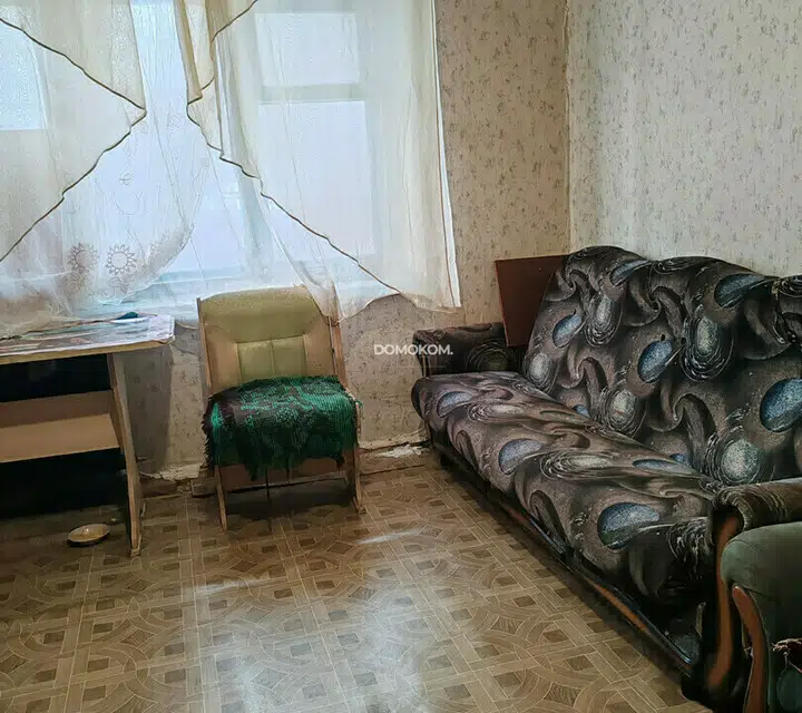 Продаётся 2 комнаты в 2-комн. квартире, 15.2 м²