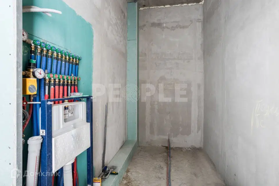 Продаётся 9-комнатная квартира, 495 м²