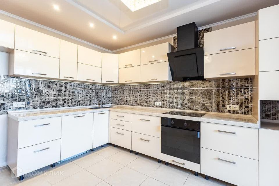 Продаётся 3-комнатная квартира, 73.7 м²