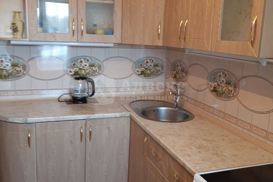 Продаётся 3-комнатная квартира, 60 м²