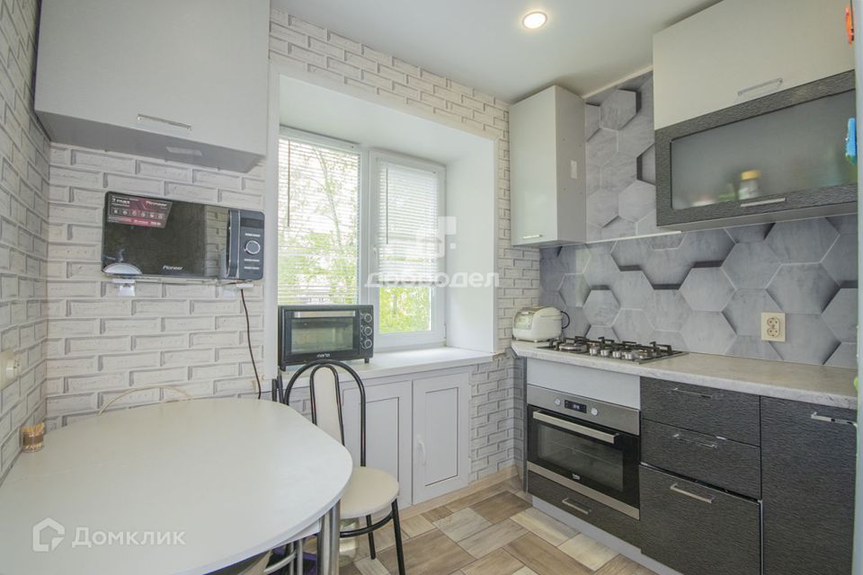 Продаётся 3-комнатная квартира, 55 м²