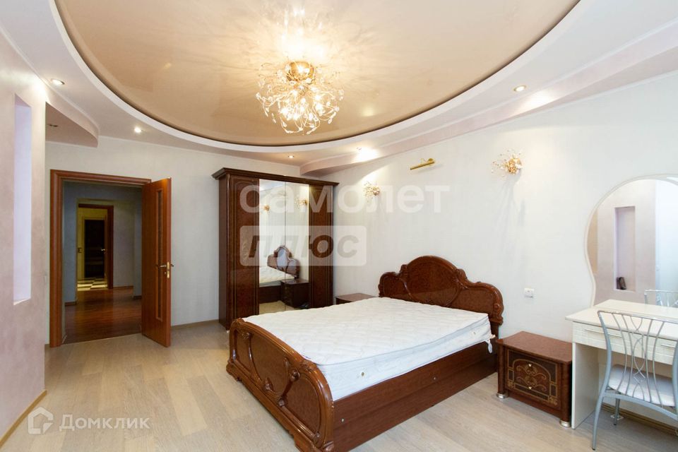 Продаётся 5-комнатная квартира, 156.7 м²