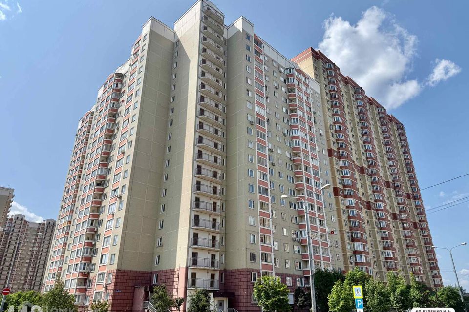 Продаётся 2-комнатная квартира, 56.3 м²