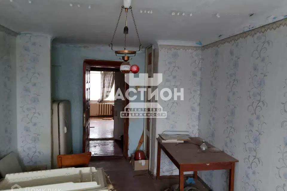 Продаётся комната в 1-комн. квартире, 100 м²