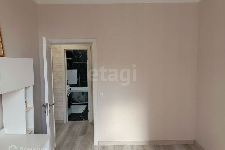 Продаётся 1-комнатная квартира, 42.9 м²