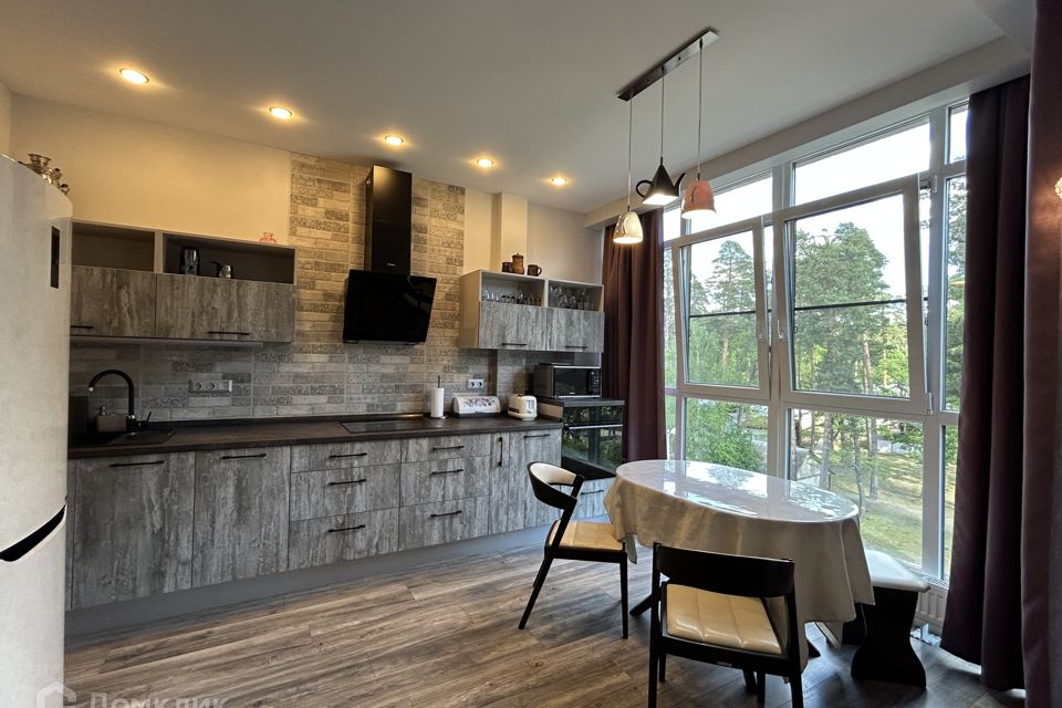 Сдаётся 2-комнатная квартира, 57 м²