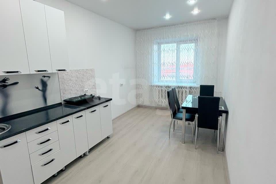Продаётся 1-комнатная квартира, 37.4 м²