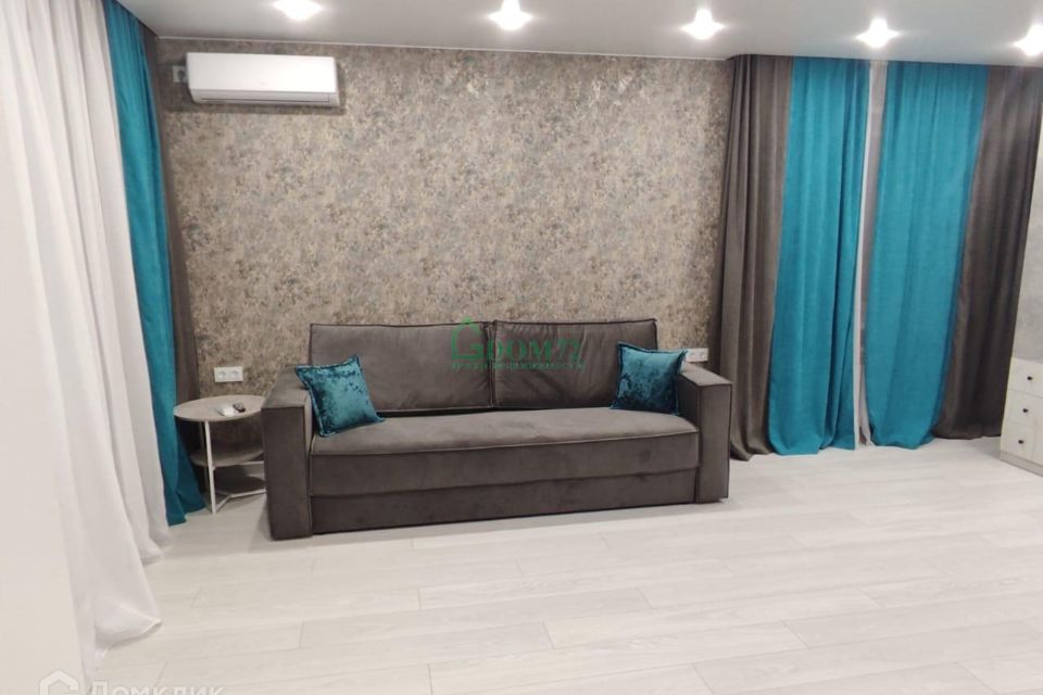 Сдаётся 1-комнатная квартира, 42 м²