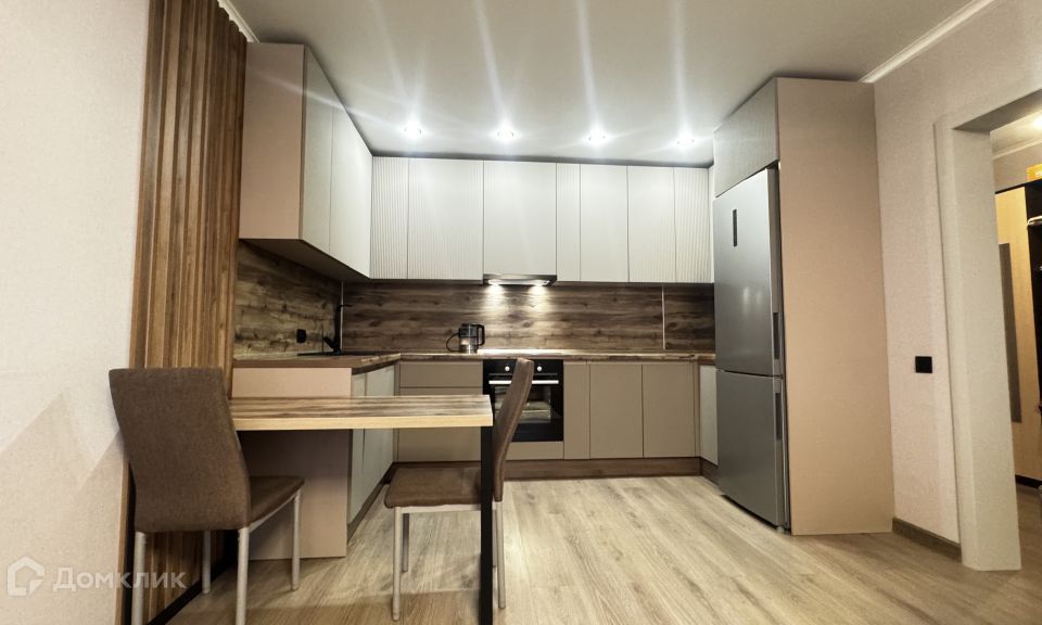 Продаётся 4-комнатная квартира, 77 м²