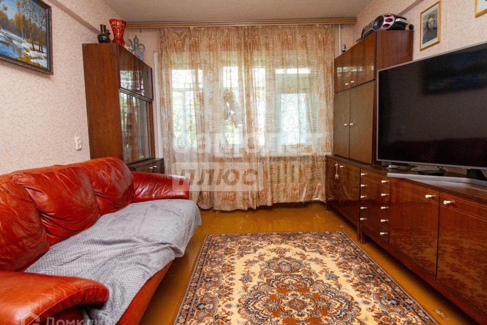 Продаётся 3-комнатная квартира, 55.5 м²