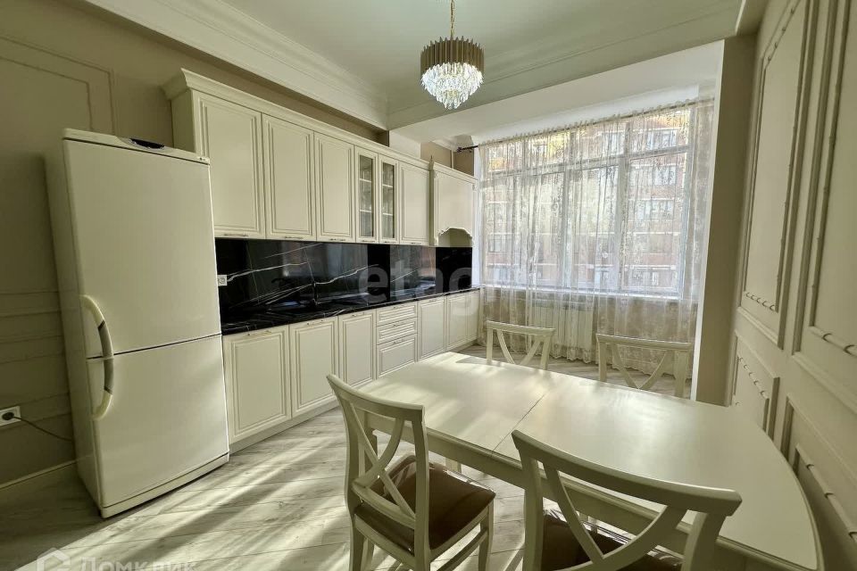 Продаётся 2-комнатная квартира, 63 м²