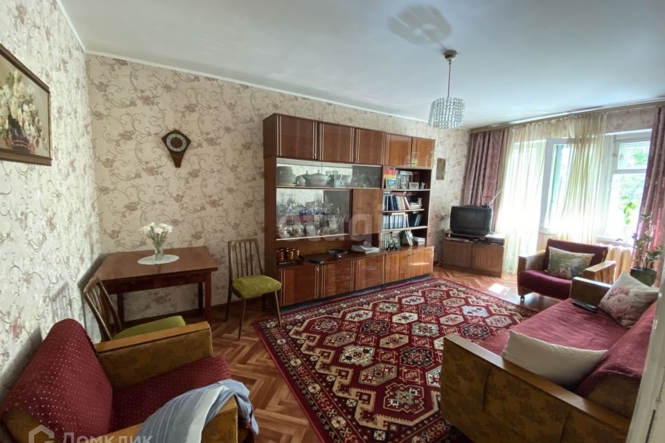 Продаётся 3-комнатная квартира, 61.6 м²