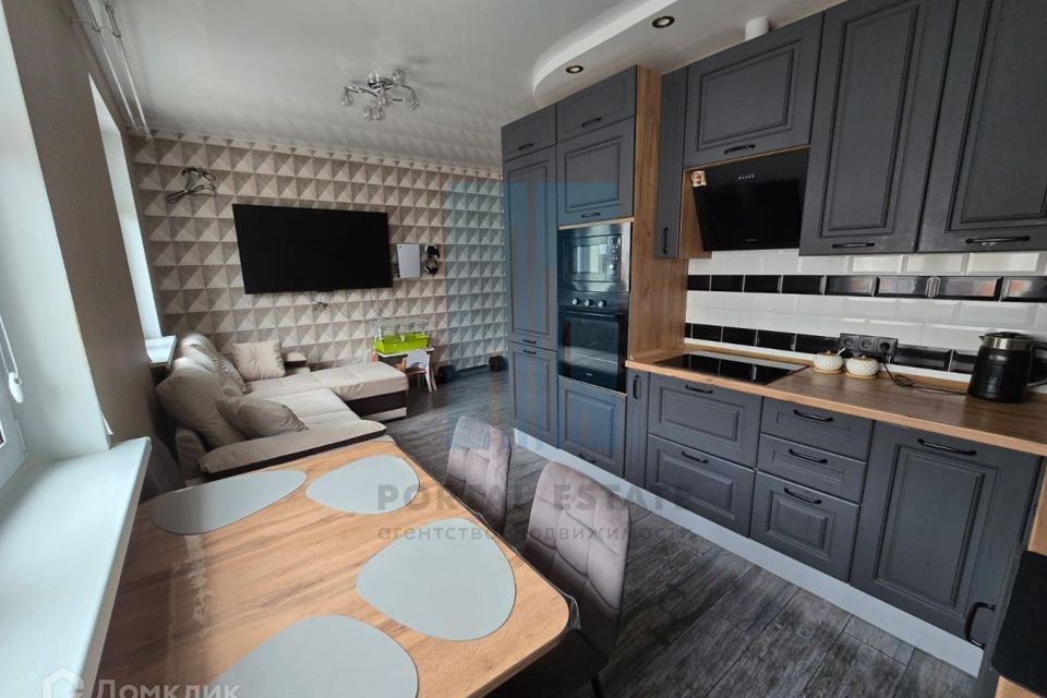 Продаётся 2-комнатная квартира, 62.5 м²
