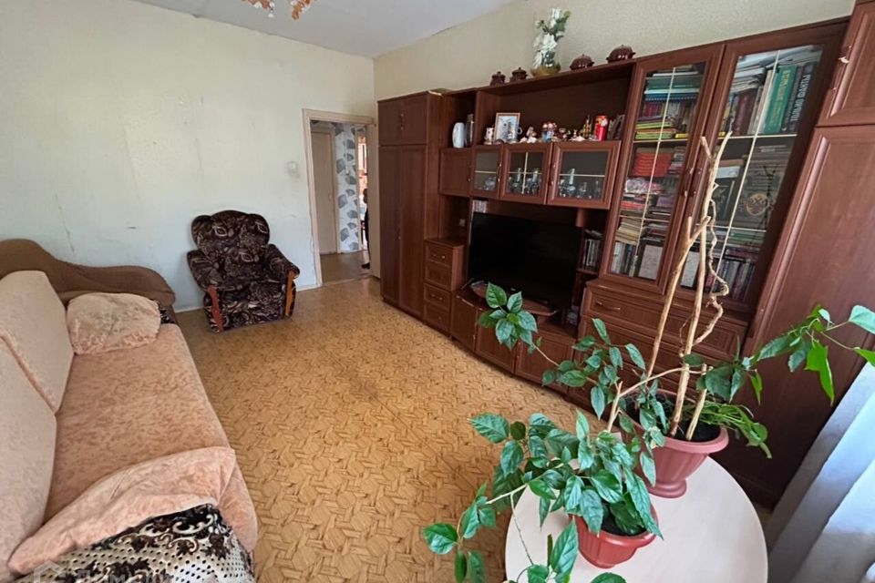 Продаётся 3-комнатная квартира, 56.5 м²