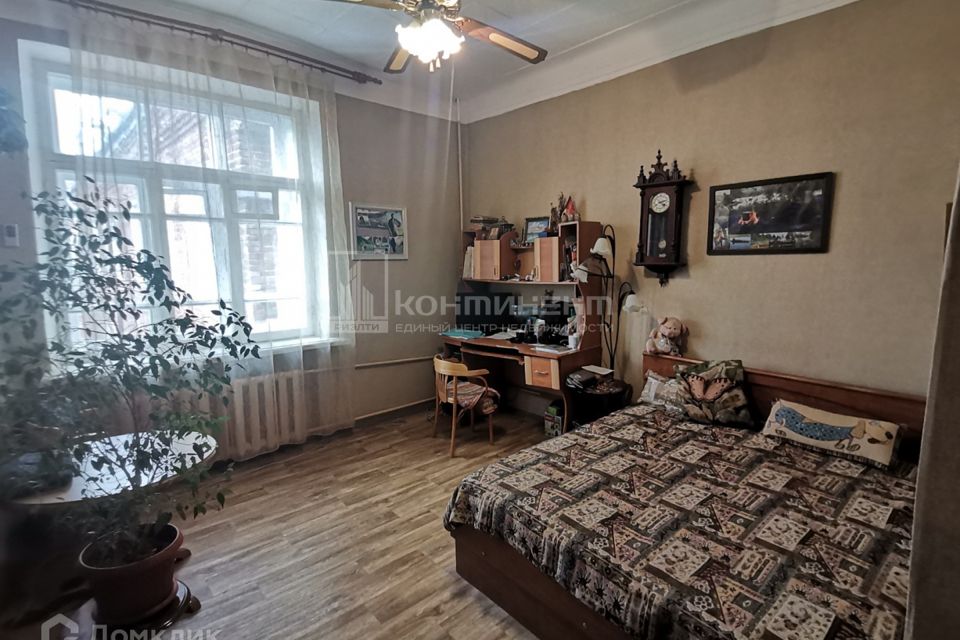 Продаётся 4-комнатная квартира, 71.1 м²