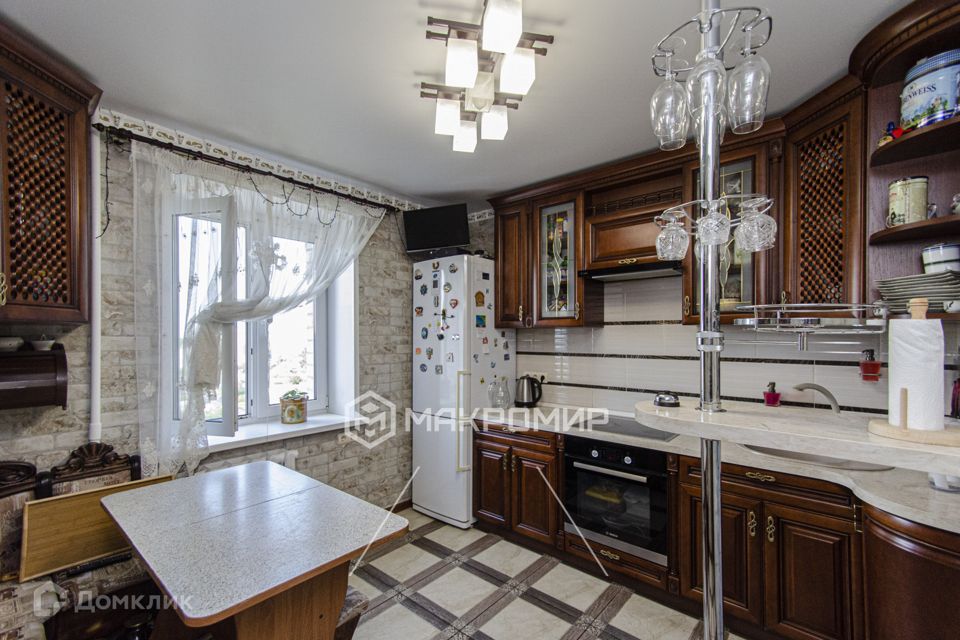 Продаётся 3-комнатная квартира, 71.7 м²
