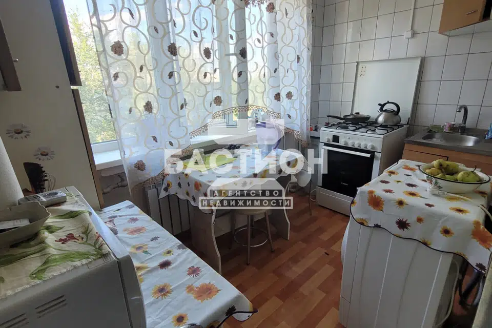 Продаётся 3-комнатная квартира, 56 м²