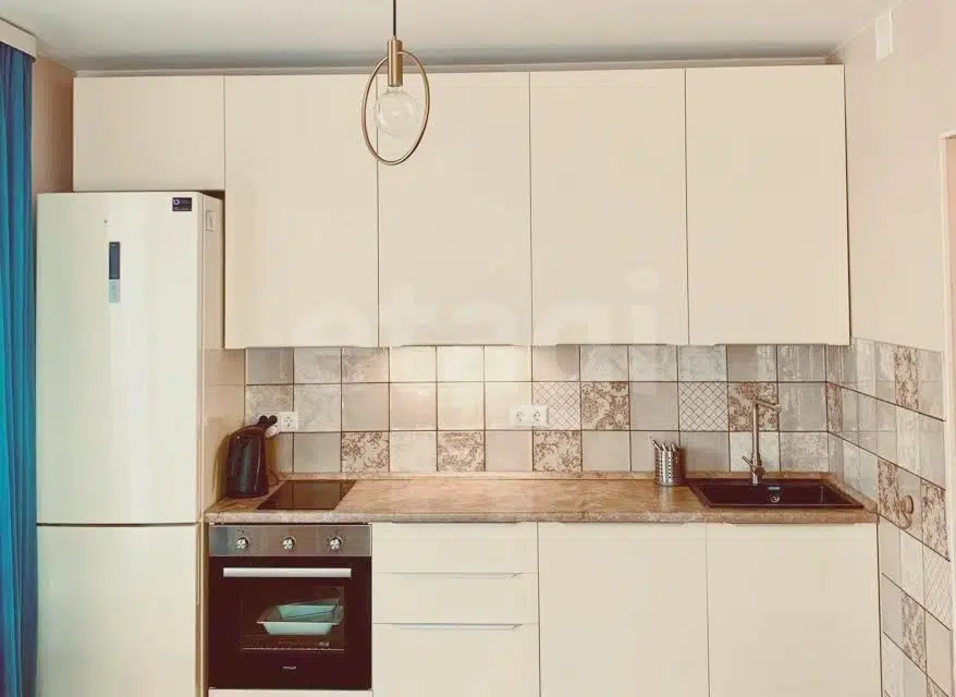 Продаётся 3-комнатная квартира, 57.8 м²