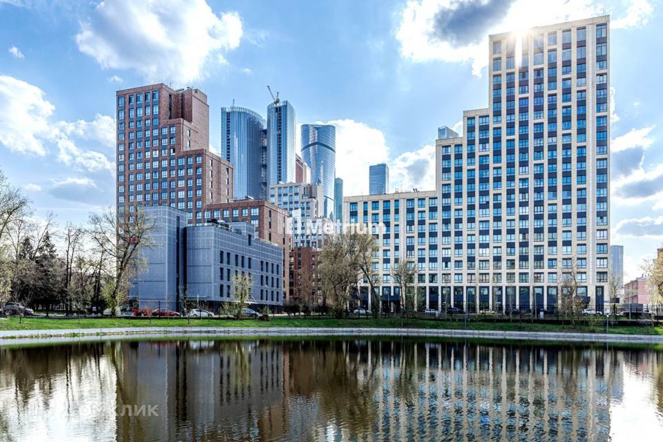 Продаётся 4-комнатная квартира, 150 м²