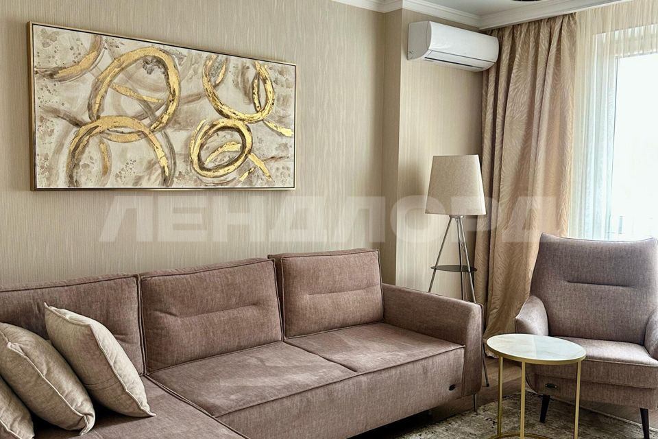 Сдаётся 4-комнатная квартира, 124 м²