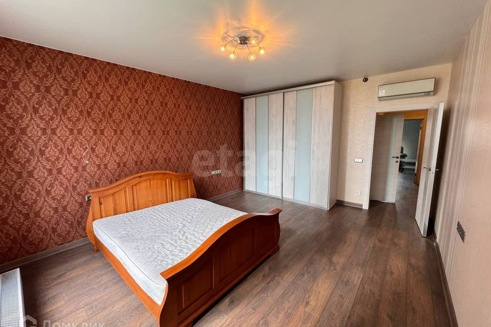 Продаётся 2-комнатная квартира, 80.4 м²