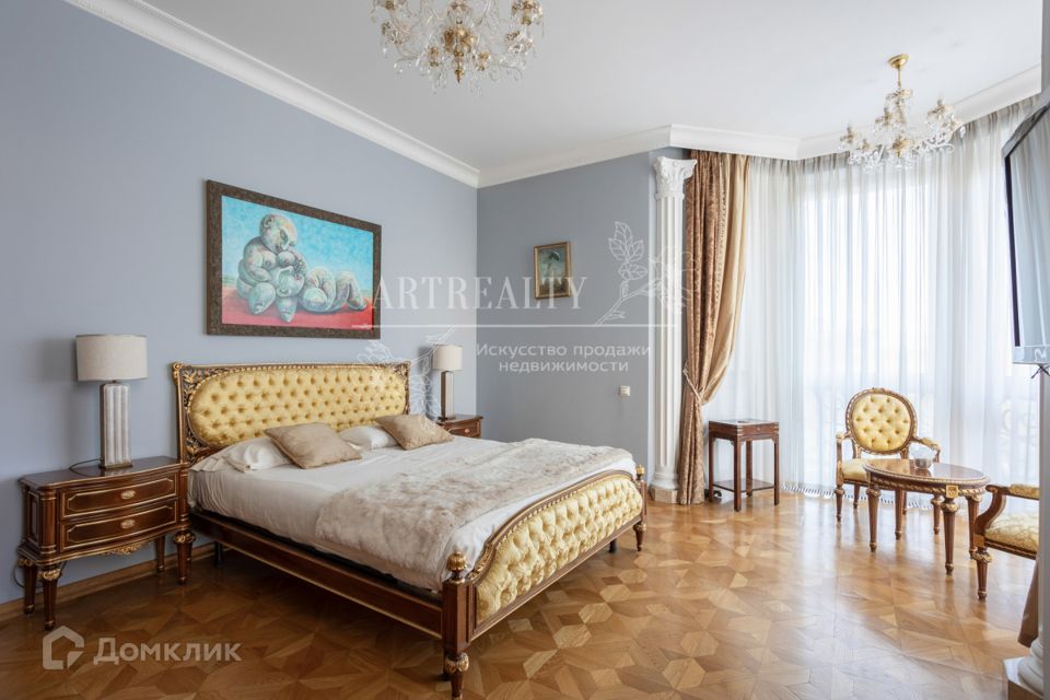 Продаётся 3-комнатная квартира, 103.5 м²