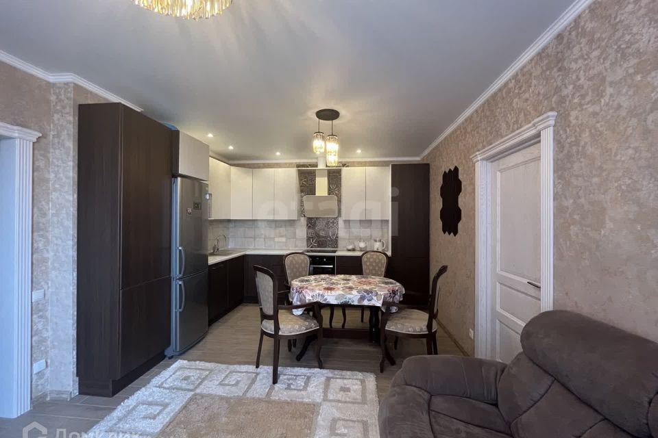 Продаётся 3-комнатная квартира, 59.3 м²